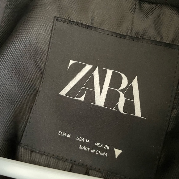 ZARA Ruched Blazer - Picture 3 of 4